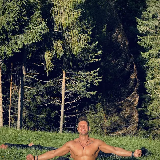 Meditation auf der Waldlichtung